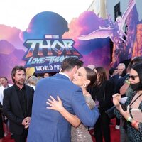 Chris Hemsworth y Natalie Portman en la premiere mundial de 'Thor: Love and Thunder'