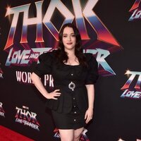 Kat Dennings en la premiere mundial de 'Thor: Love and Thunder'