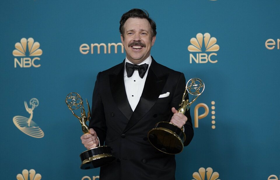 Jason Sudeikis ganador por partida doble del Emmy 2022