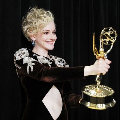 Julia Garner ganadora del Emmy 2022