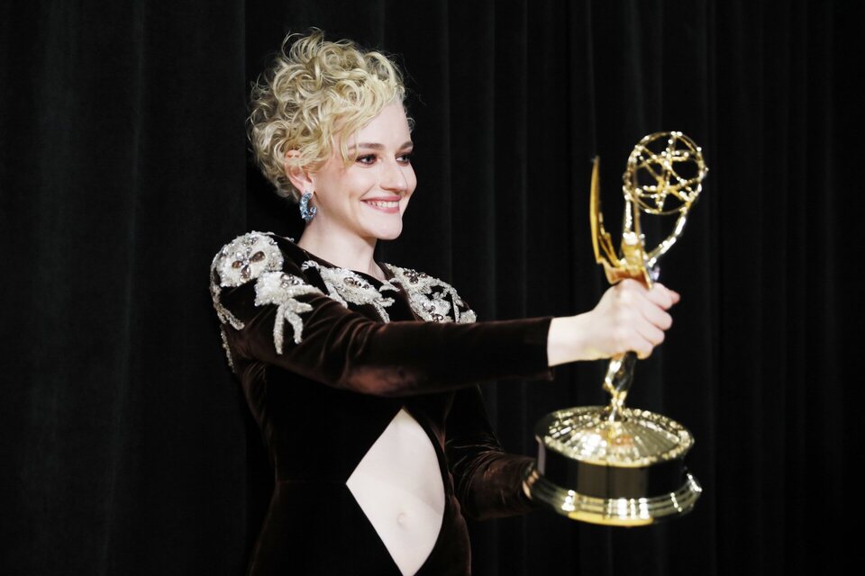 Julia Garner, Emmy a Mejor Actriz de Reparto de una Serie de Drama en 2022 por 'Ozark'