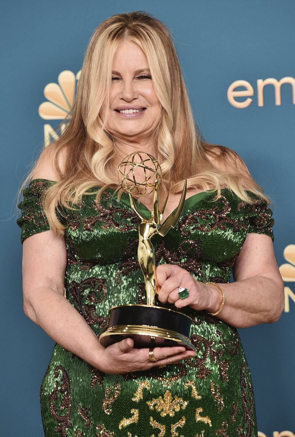 Jennifer Coolidge ganadora del Emmy 2022