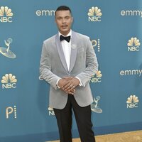 Ismael Cruz Córdova en la alfombra roja de los Emmy 2022