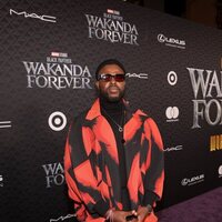 Winston Duke en la premiere de 'Black Panther: Wakanda Forever'