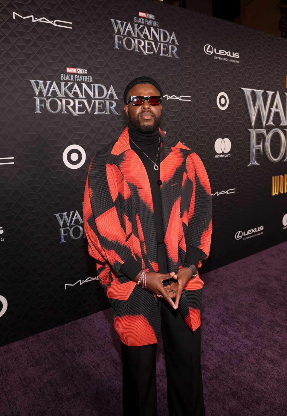 Winston Duke en la premiere de 'Black Panther: Wakanda Forever'