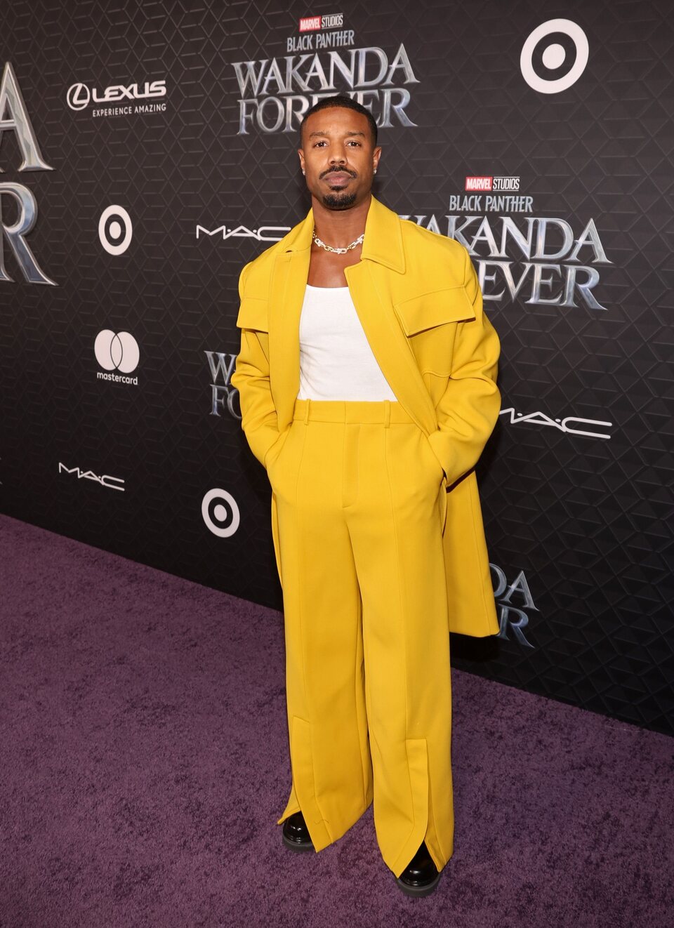 Michael B. Jordan en la premiere de 'Black Panther: Wakanda Forever'