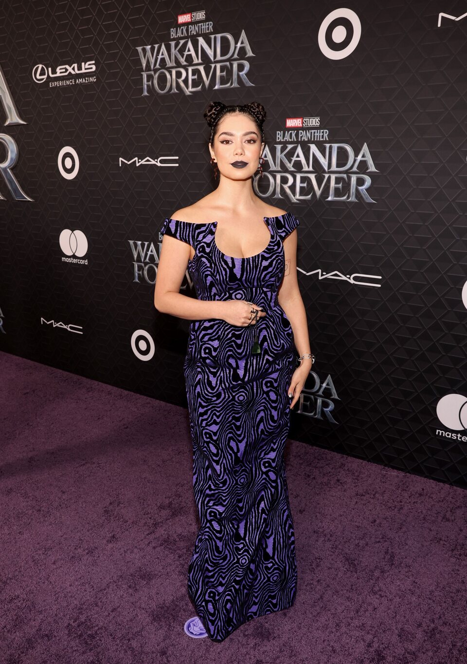 Auli'i Cravalho en la premiere de 'Black Panther: Wakanda Forever'