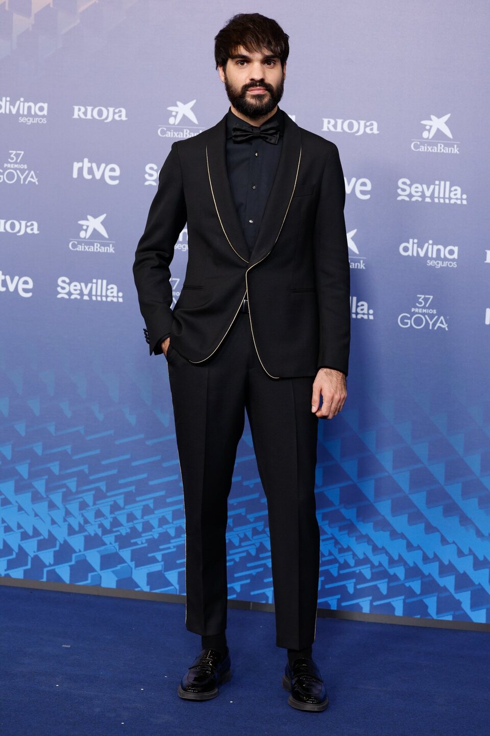 Eneko Sagardoy en la alfombra azul de los Goya 2023