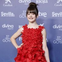 Luna Fulgencio en la alfombra azul de los Goya 2023