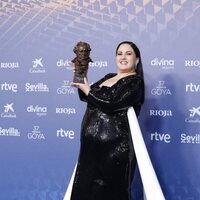 Laura Galán en la alfombra de ganadores de los Goya 2023