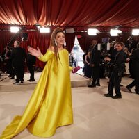 Ruth Carter en la alfombra champagne de los Oscar 2023