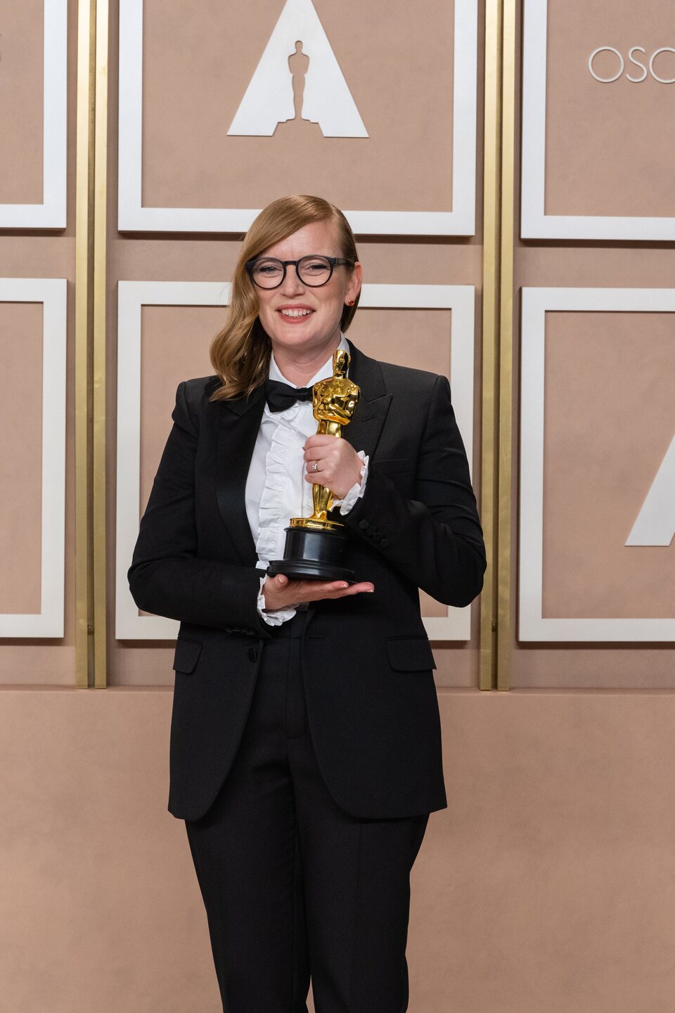 Sarah Polley con su Oscar por 'Ellas hablan'