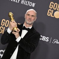 Jesse Armstrong gana el Globo de Oro 2024