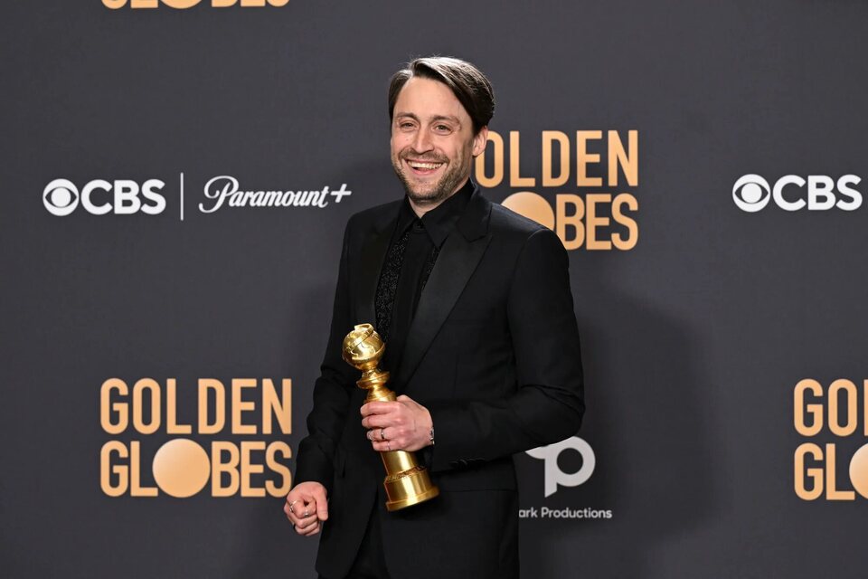 Kieran Culkin gana el Globo de Oro 2024