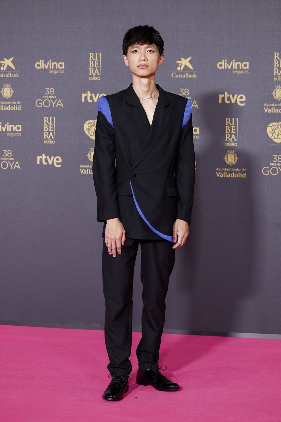 Julio Hu Chen llega a la alfombra roja de los Goya 2024