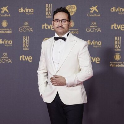 J.A. Bayona llega a la alfombra roja de los Goya 2024