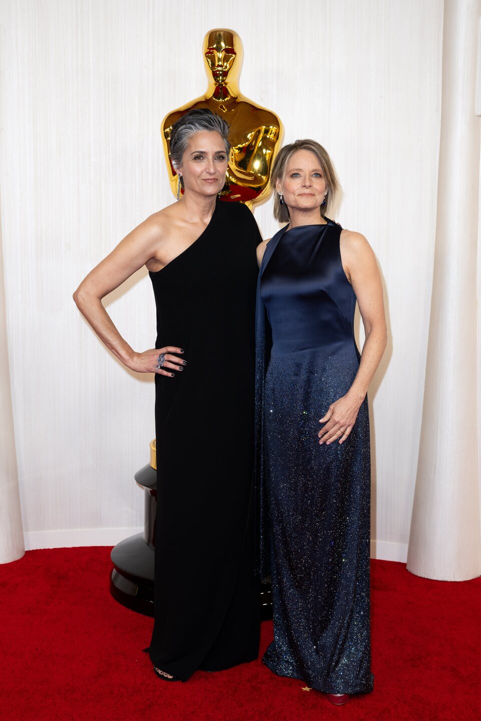 Jodie Foster y Alexandra Hedison en la alfombra roja de los Oscar 2024