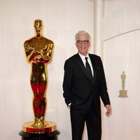 Ted Danson en la alfombra roja de los Oscar 2024