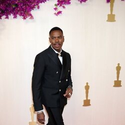 Colman Domingo en la alfombra roja de los Oscar 2024