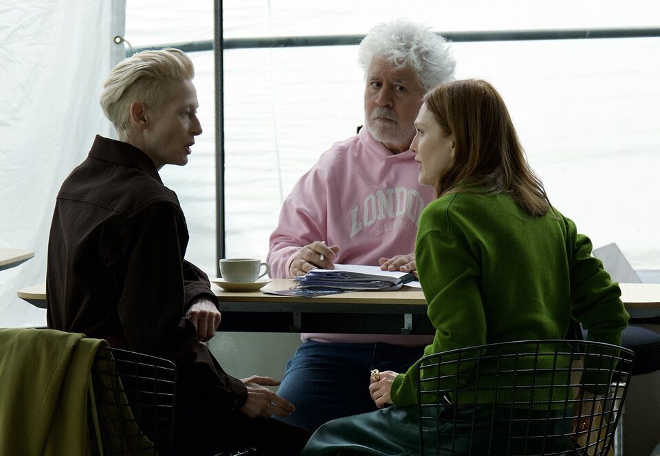 Tilda Swinton y Julianne Moore con Almodóvar 