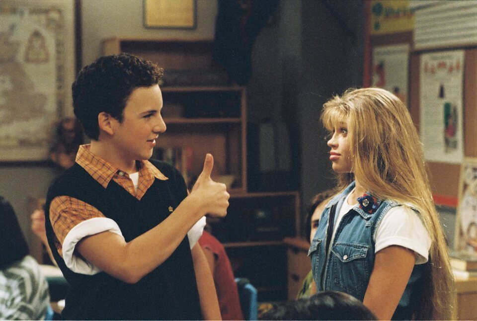 Danielle Fishel y Ben Savage como Topanga Lawrence y Cory Matthews en 'Yo y el mundo'