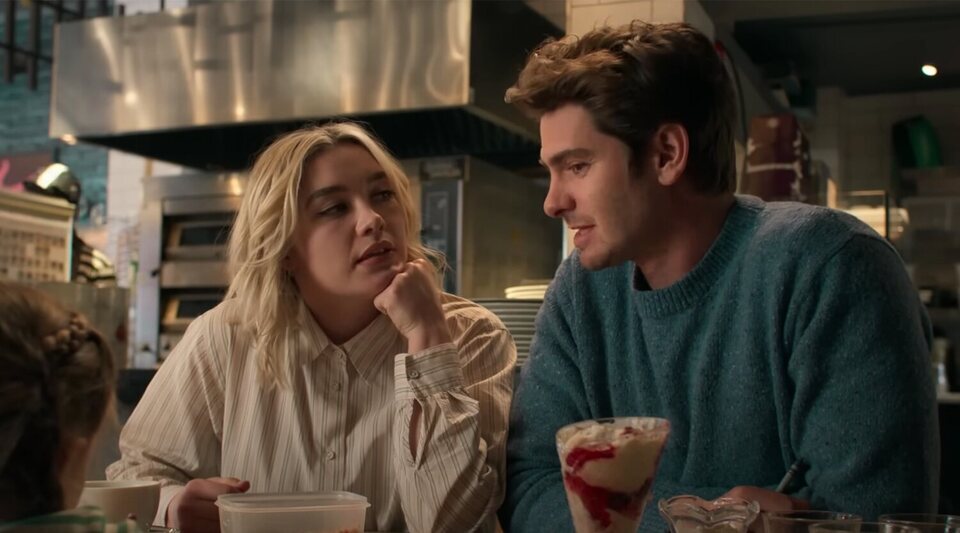 Florence Pugh y Andrew Garfield en 'Vivir el momento'