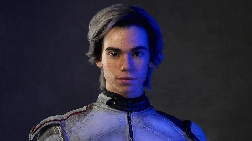 Cameron Boyce como Carlos en 'Los Descendientes 3'