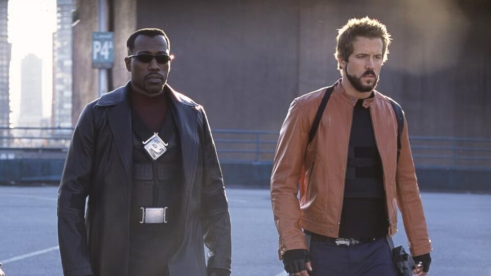 Wesley Snipes y Ryan Reynolds en 'Blade: Trinity'