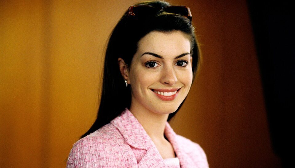 Anne Hathaway vuelve como Mia Thermopolis