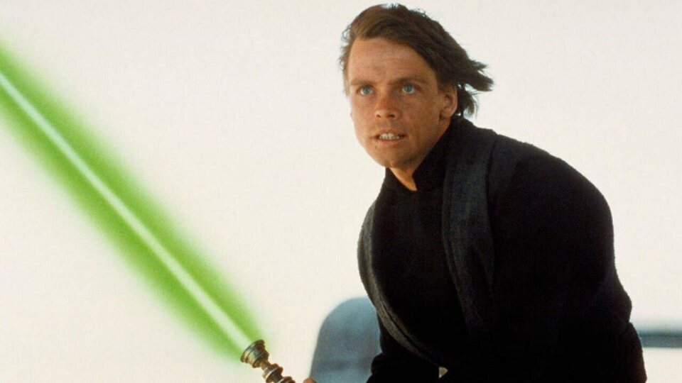 Mark Hamill como Luke Skywalker