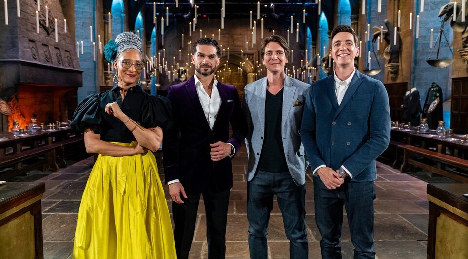 James y Oliver Phelps junto a los jueces Carla Hall y Jozef Youssef