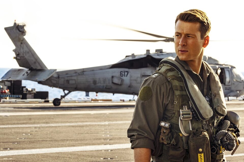 Glen Powell promete ser la próxima estrella del cine de acción