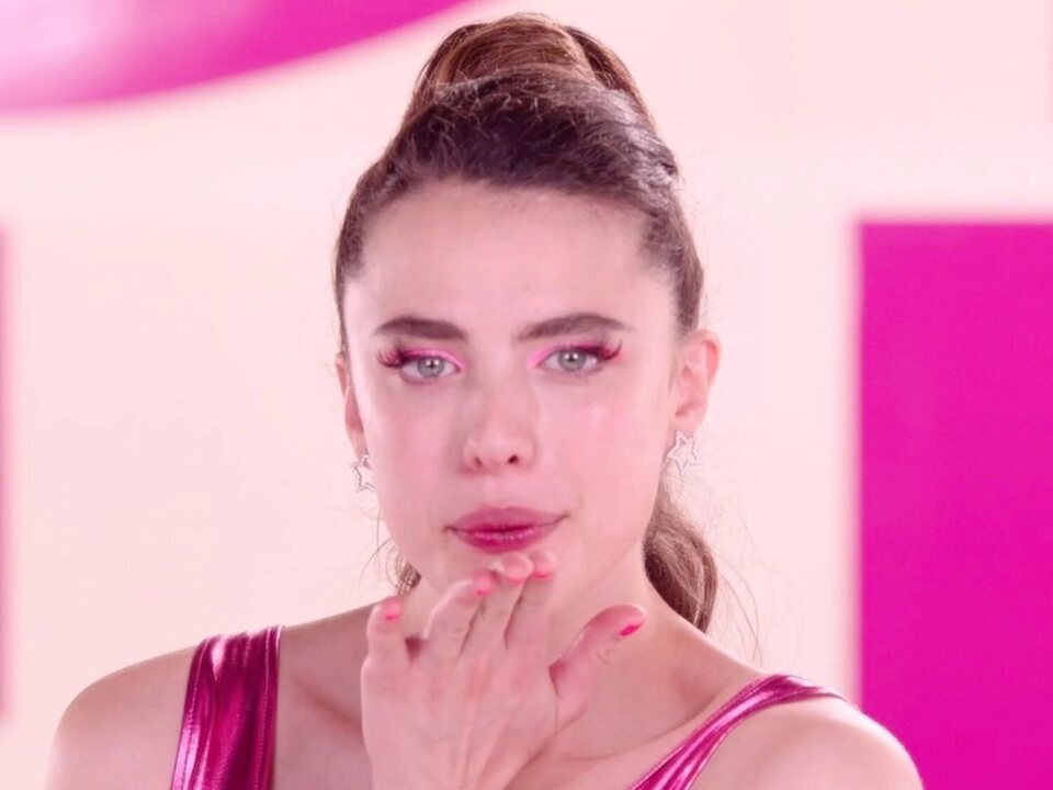 Decimos adiós a este maravilloso año del terror como lo haría Margaret Qualley en 'La sustancia': con un beso para todos