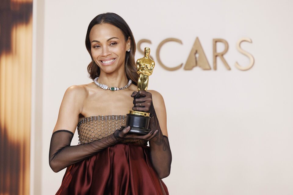 Zoe Saldaña gana el Oscar a Mejor actriz de reparto