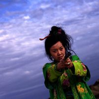 A woman, a gun and a noodle shop