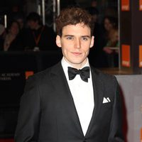 Sam Claflin llega a los BAFTA 2011