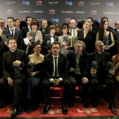 'Foto de familia' de los ganadores de los Goya 2011