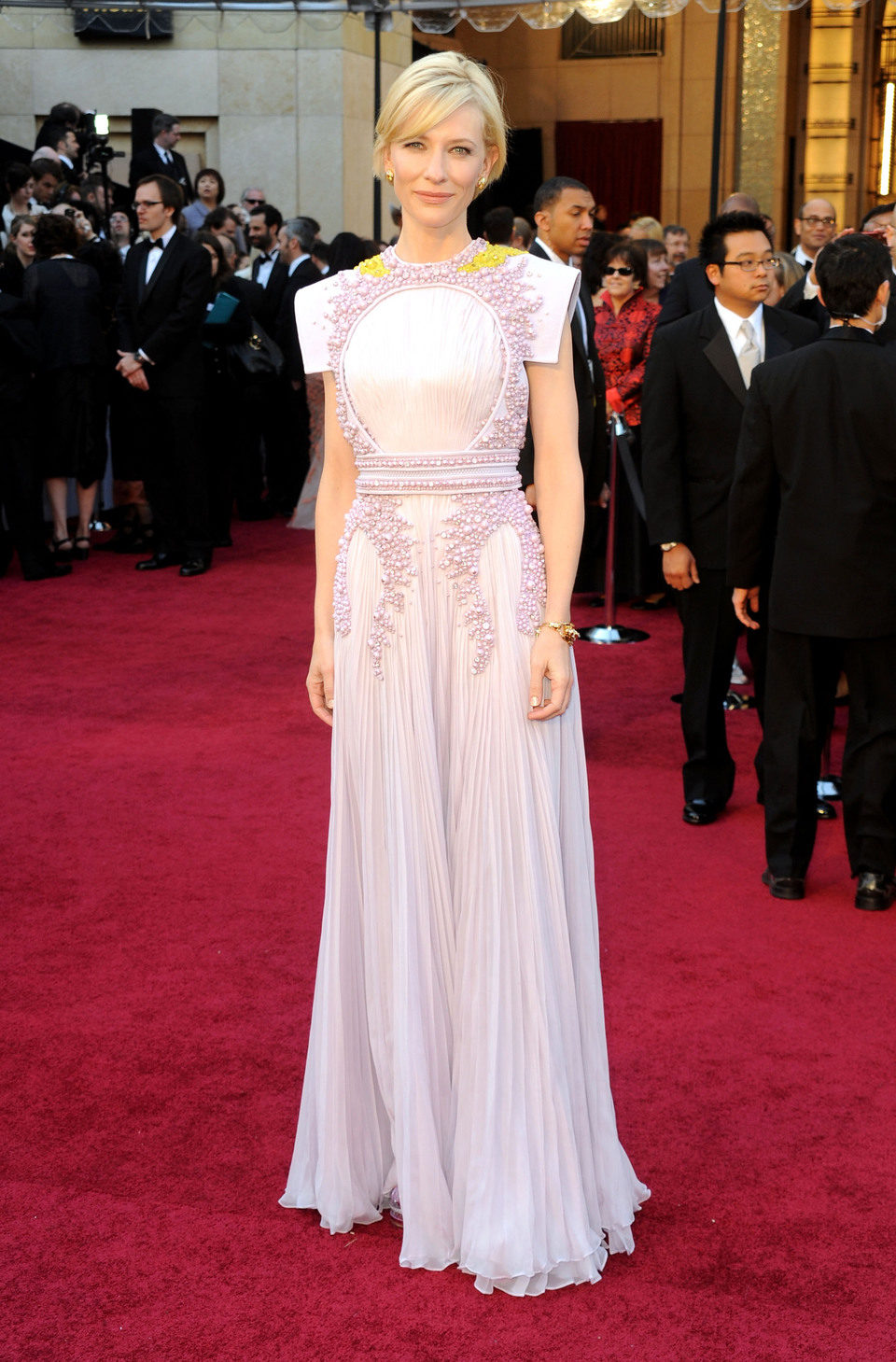 Cate Blanchett posa en los Oscar 2011