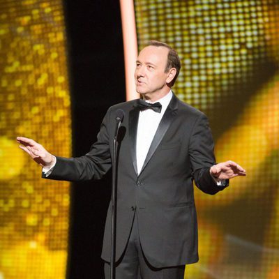 Kevin Spacey es un presentador de los Oscar 2011