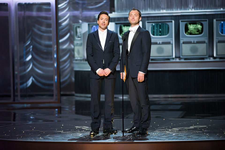 Jude Law y Robert Downey Jr. presentandores de la gala