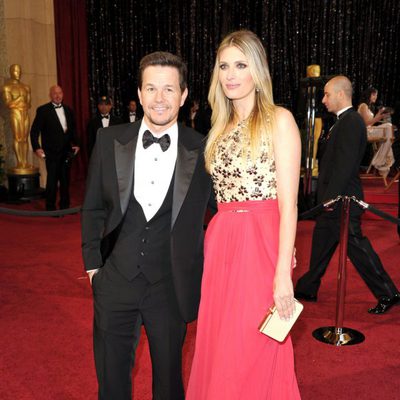 Mark Wahlberg y Rhea Durham en los Oscar 2011