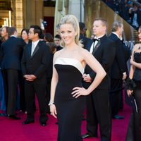 Reese Witherspoon en los Oscar 2011