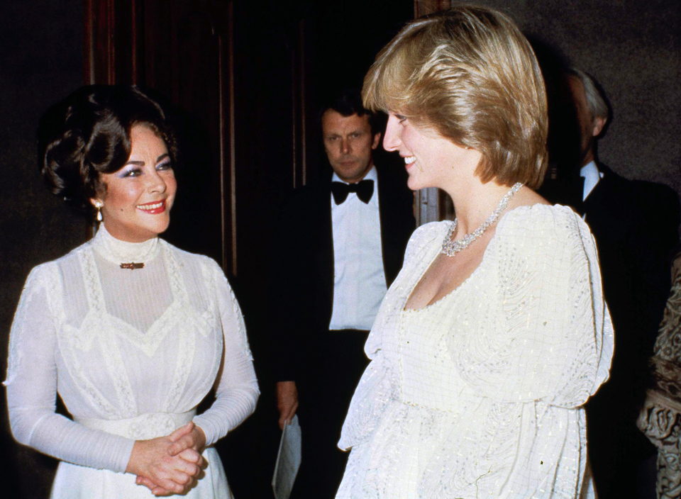 Elizabeth Taylor con Diana de Gales