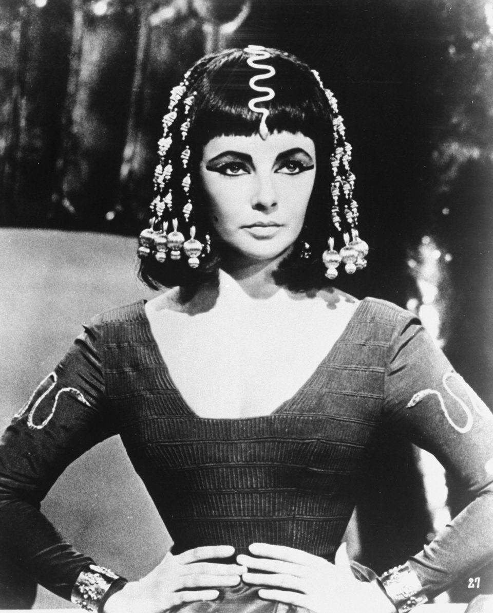 Elizabeth Taylor como Cleopatra