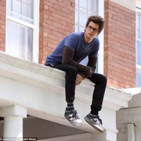 Andrew Garfield como Peter Parker en el set de 'The amazing Spider-Man'