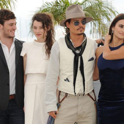 San Claflin, Astryd Bergès-Frisbey, Johnny Depp y Penélope Cruz en el Festival de Cannes 2011