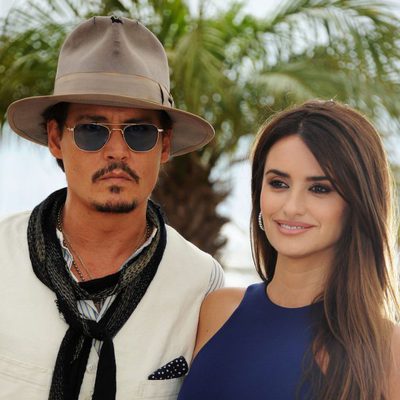 Johhny Depp y Penélope Cruz sonríen en la presentación de 'Piratas del Caribe: En mareas misteriosas'