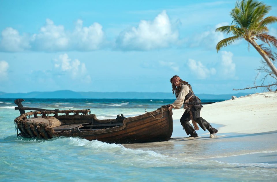 Piratas del Caribe: En mareas misteriosas