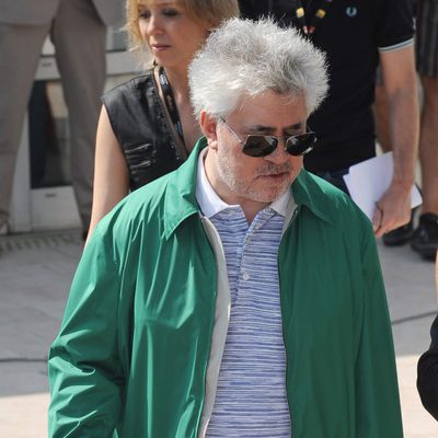 Pedro Almodóvar llega a Cannes para presentar 'La piel que habito'