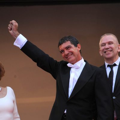 Antonio Banderas, feliz en la premiére de 'La piel que habito' en Cannes